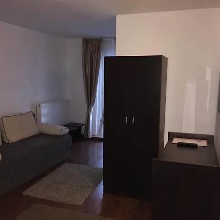 Konukevi Giulia 2*